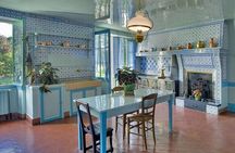 Giverny & Versailles Day Trip From Paris with Professional Guide