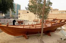 Dubai: Bur Dubai Abra Tour & Boat Ride with Museum of Illusions