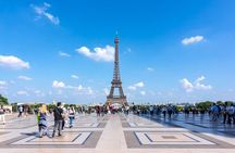 Paris Insider's Small Group Tour with Seine Sightseeing Cruise