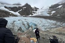  Small group Trekking to Vinciguerra Glacier and Témpanos Lagoon 