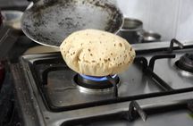 Private Indian Cooking Demonstration and In-Home Meal Minutes from the Taj Mahal