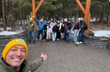 Moraine Lake and Lake Louise Tour from Calgary - Canmore - Banff