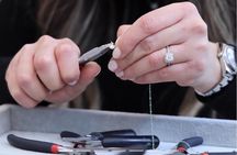 Workshop for creating personalized jewelry in Paris