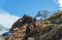Santiago: Horse riding experience with Chilean BBQ all-included