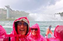 Niagara Falls Small Group Day Tour with Boat & Behind the Falls