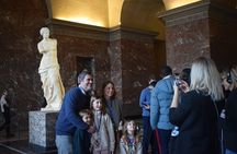 Louvre Museum Small Group Guided Tour with Pre-Booked Tickets