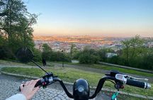  Private live-guided E-Scooter TOURS around Prague 