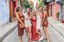 Walking Tour of Cartagena Photos, Snacks and Local Drink Included