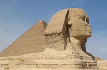 Private Day Tour Giza Pyramids, Memphis and Sakkara with Lunch 