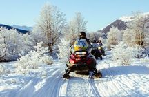 Day or Night White Experience with Snowmobile and Lunch