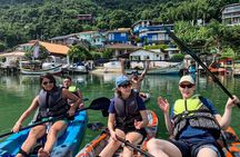 Half Day Guided Kayak Tour in Barra da Lagoa with Snacks