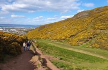Edinburgh: Arthur's Seat Hike with Local Guide