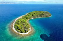Golden Horn Beach & North Shore of Hvar Island Private Boat Tour