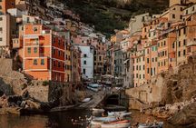 From La Spezia: The Sunset Cinque Terre Boat Tour with Aperitivo