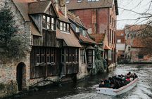 Guided Bruges Tour Canal Cruise with chocolate and Burger