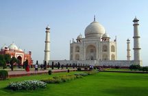 Taj Mahal 2 Days Tour From Delhi to Agra by Car