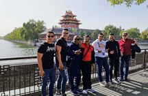 Imperial Secret-Forbidden City and Jingshan Park Small Group Tour