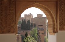 Alhambra Private Tour with tickets