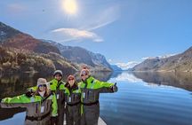 Mostraumen Private Pontoon Cruise