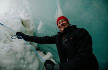Trekking to Vinciguerra Glacier