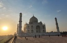 Taj Mahal & Agra Day Tour by Train from Delhi with 5* Hotel Lunch
