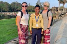 Banteay Srei Temple and Kompong Phluk Village Private Tour