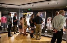 Before-Open Guided Tour & Admission to Country Music Hall of Fame