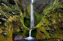 Hike to "Vuelta de Cañón" waterfall at the foot of Poas volcano.