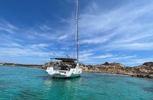 Sailing boat tour in the La Maddalena archipelago
