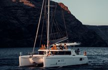 Romantic Sunset Catamaran Caldera Cruise incl. Meal & Drinks