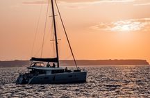 Romantic Sunset Catamaran Caldera Cruise incl. Meal & Drinks