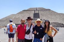 Exclusive Tour in Teotihuacan, Breakfast in the Cave and CDMX pick-up 