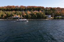 Strawberry Islands Scenic Boat Tour and Historic Cottage Row