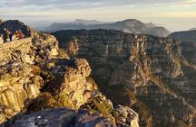 Full Day Table Mountain Cableway Ride and Constantia Wine Tasting