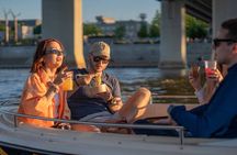 Rental of Motorboat for 5 on Vistula in Warsaw no Licenses Needed