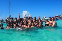 Private 4 hour Catamaran Tour
