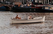 Amsterdam: Private Canal Cruise with Prosecco and Dutch Snacks