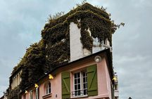  Walking Tour in Montmartre with a guide