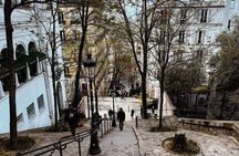  Walking Tour in Montmartre with a guide