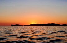 2-hour sunset tour by sailboat with aperitif. 