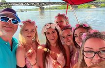 Private 2 Hour Motorboat Tour on Vistula in Warsaw for 9