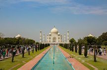 Private 2-Days Taj Mahal Tour with Fatehpur Sikri