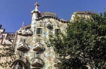 Private Barcelona Highligts tour by car & local expert