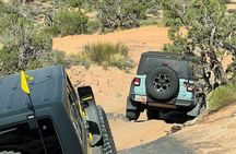 Hell’s Revenge Private 4x4 Guided Jeep Experience in Moab