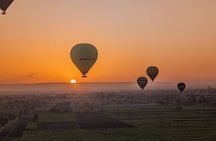 Sunrise Hot Air Balloon ride over the Pharaoh's sites at Luxor