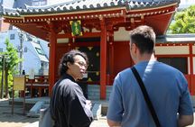Tokyo: Asakusa Walking Tour with Japanese Comedian