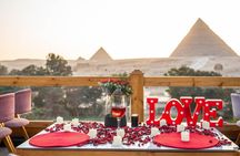 Great Pyramid Inn Dinner With Pyramids View