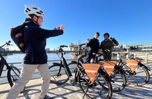 Downtown Bike Tour with Stylish Dutch Bikes