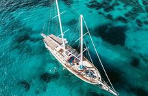 From Sliema: Three Bay Cruise with Lunch and Transfers