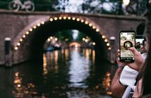 Amsterdam Evening Canal Cruise with Live Guide and Onboard Bar 